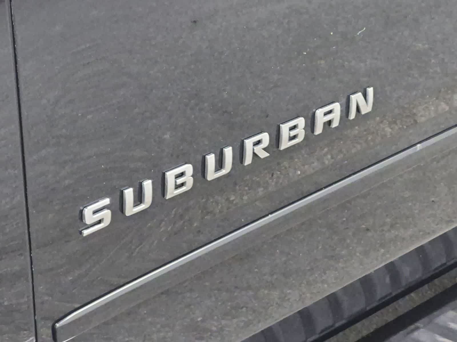 Thumbnail: 2016 Chevrolet Suburban - 12