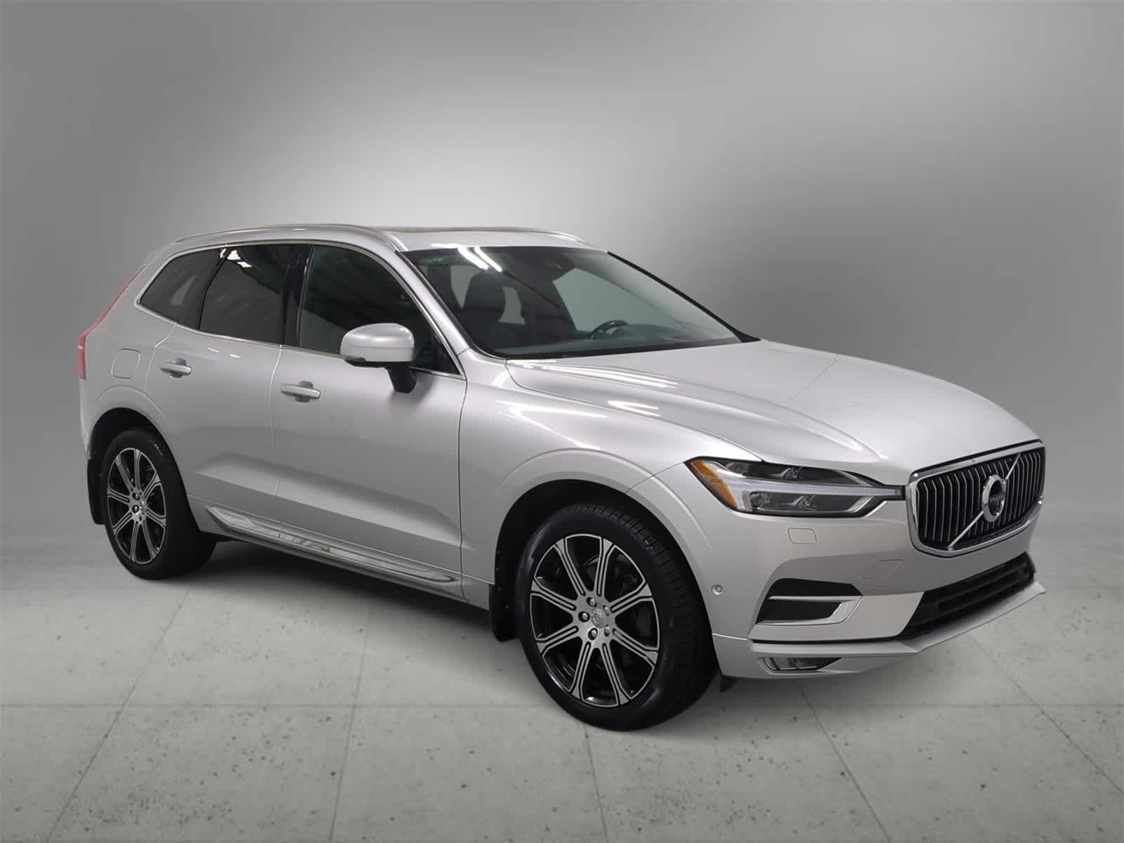 Thumbnail: 2018 Volvo XC60 - 2
