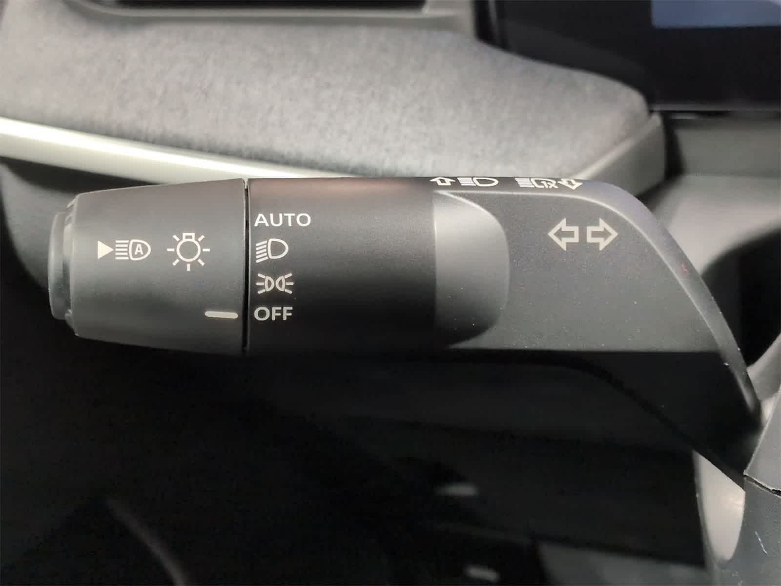 Thumbnail: 2026 Nissan Kicks - 27