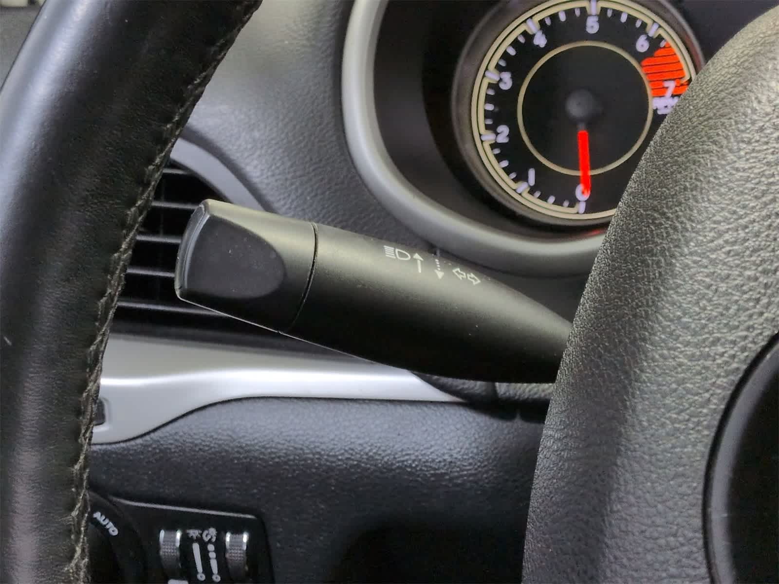 Thumbnail: 2016 Jeep Cherokee - 27