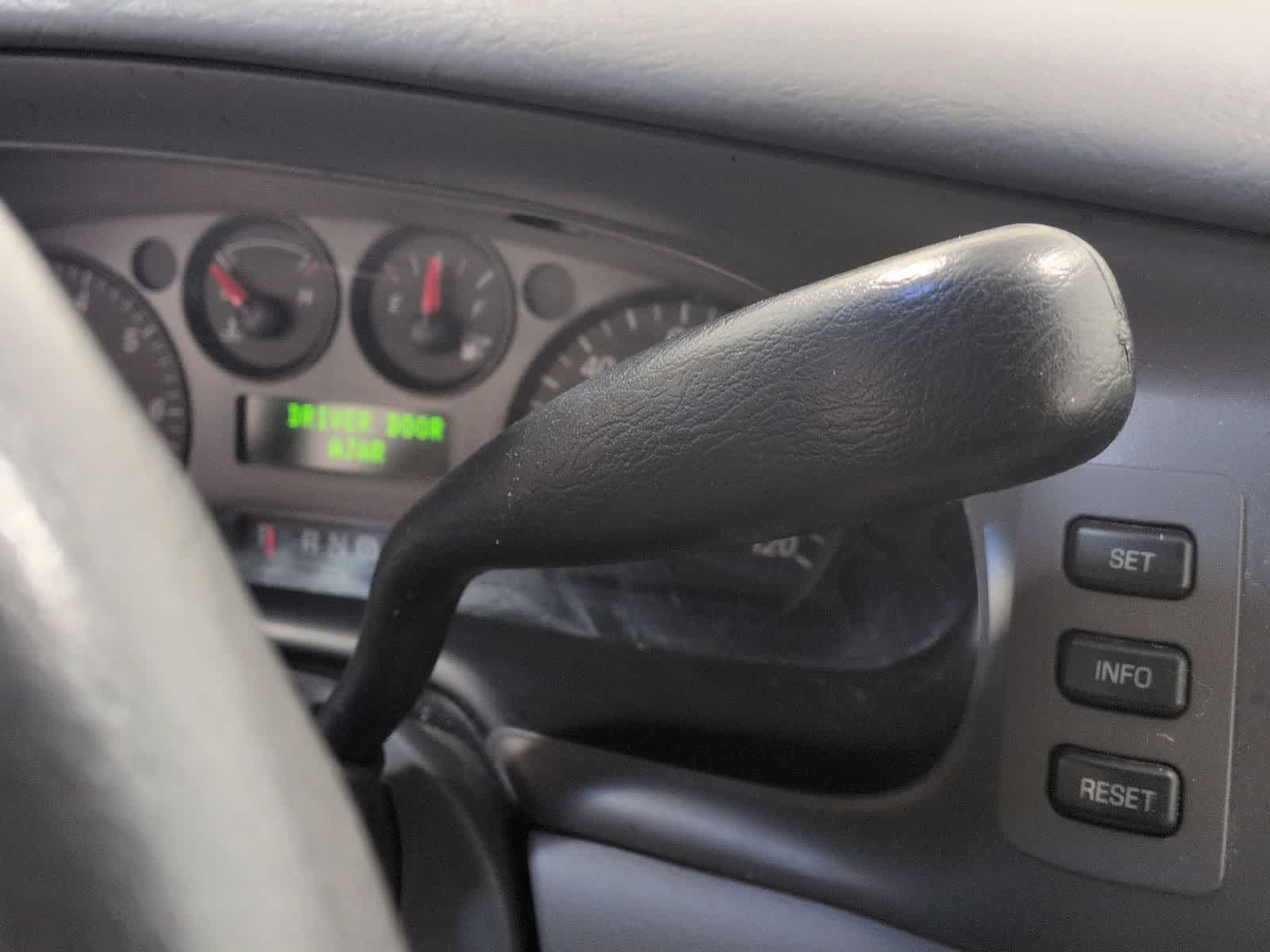 Thumbnail: 2006 Ford Taurus - 30