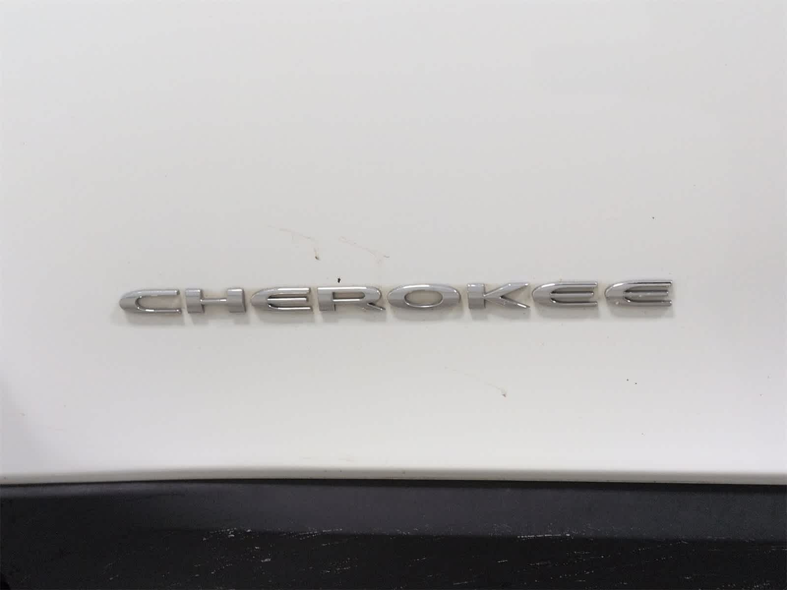 Thumbnail: 2016 Jeep Cherokee - 12