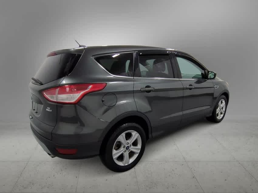 Thumbnail: 2016 Ford Escape - 8