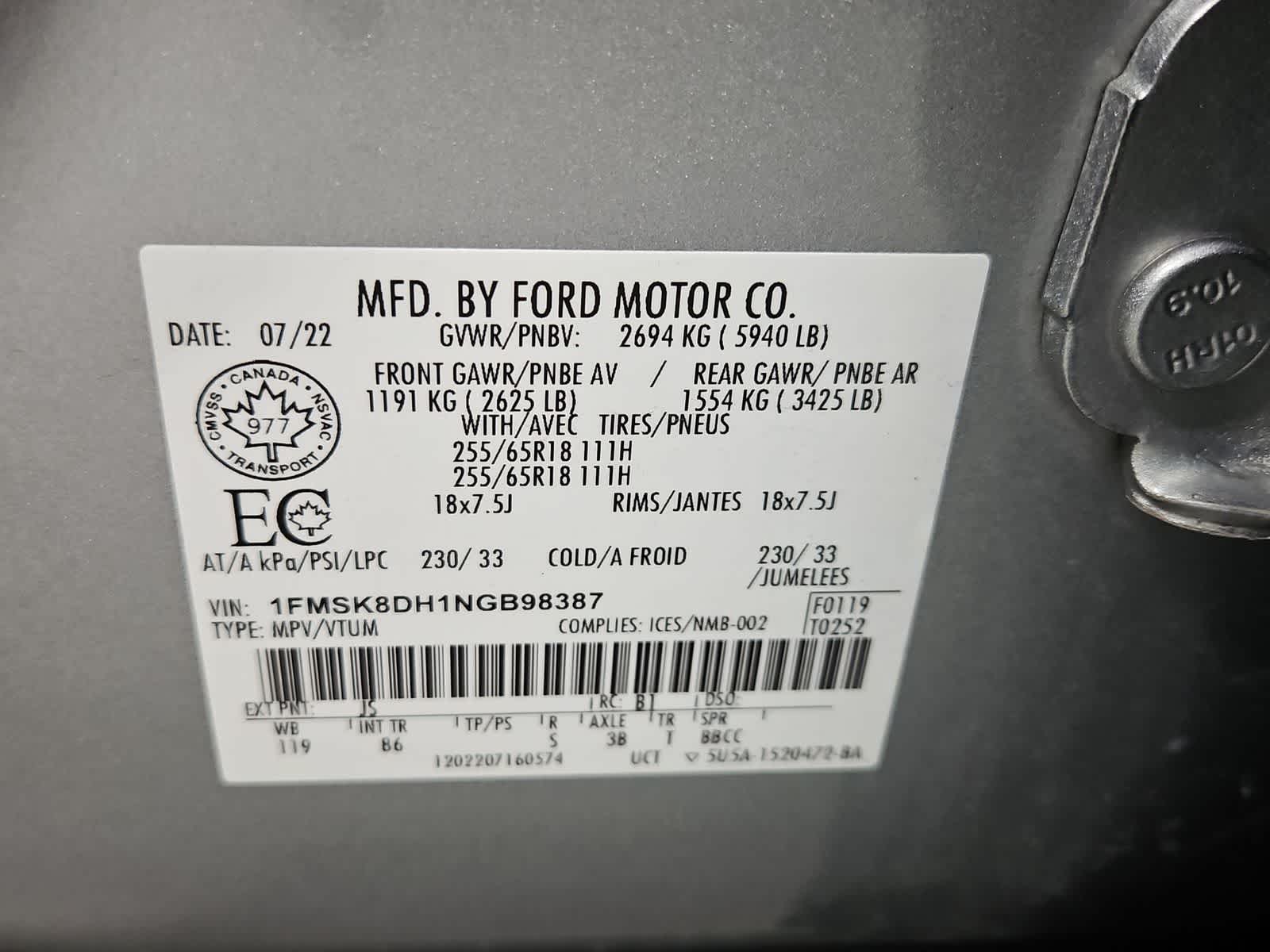 Thumbnail: 2022 Ford Explorer - 32