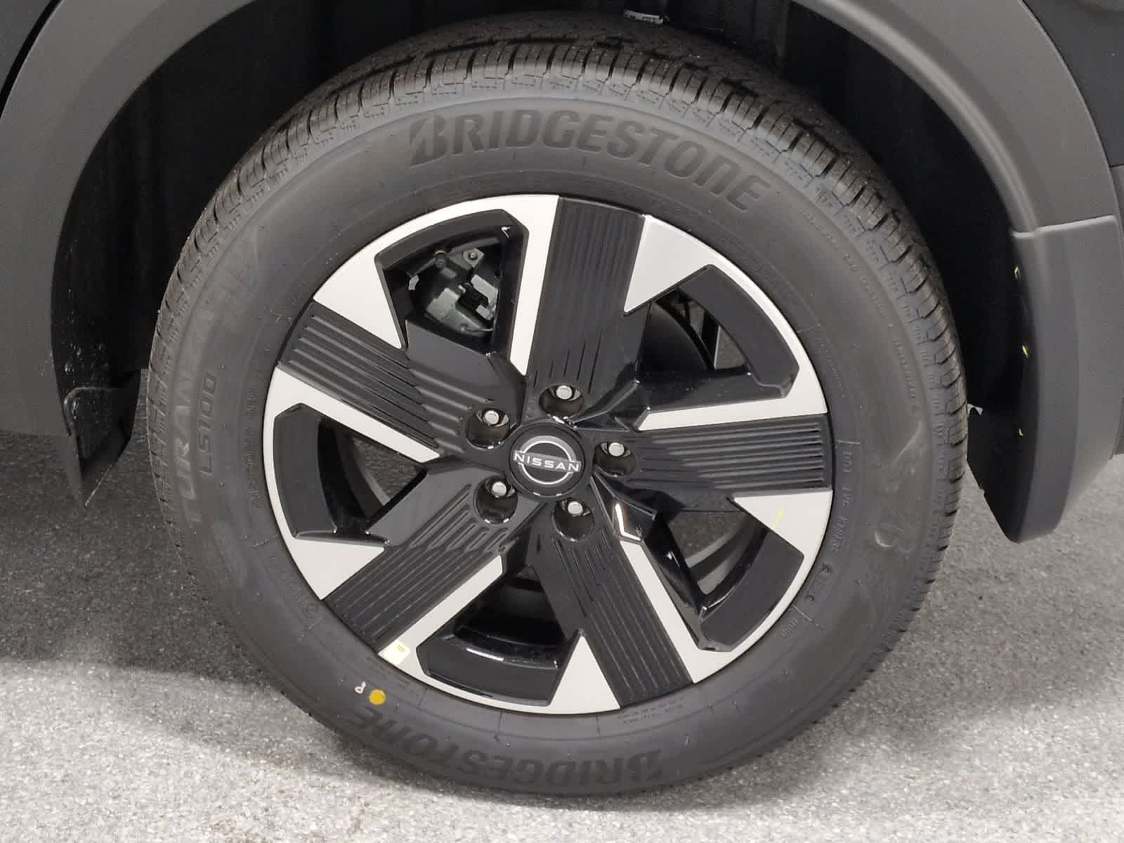 Thumbnail: 2026 Nissan Kicks - 14