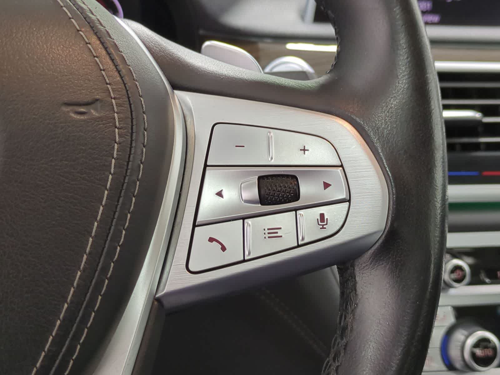 Thumbnail: 2020 BMW 7 Series - 26