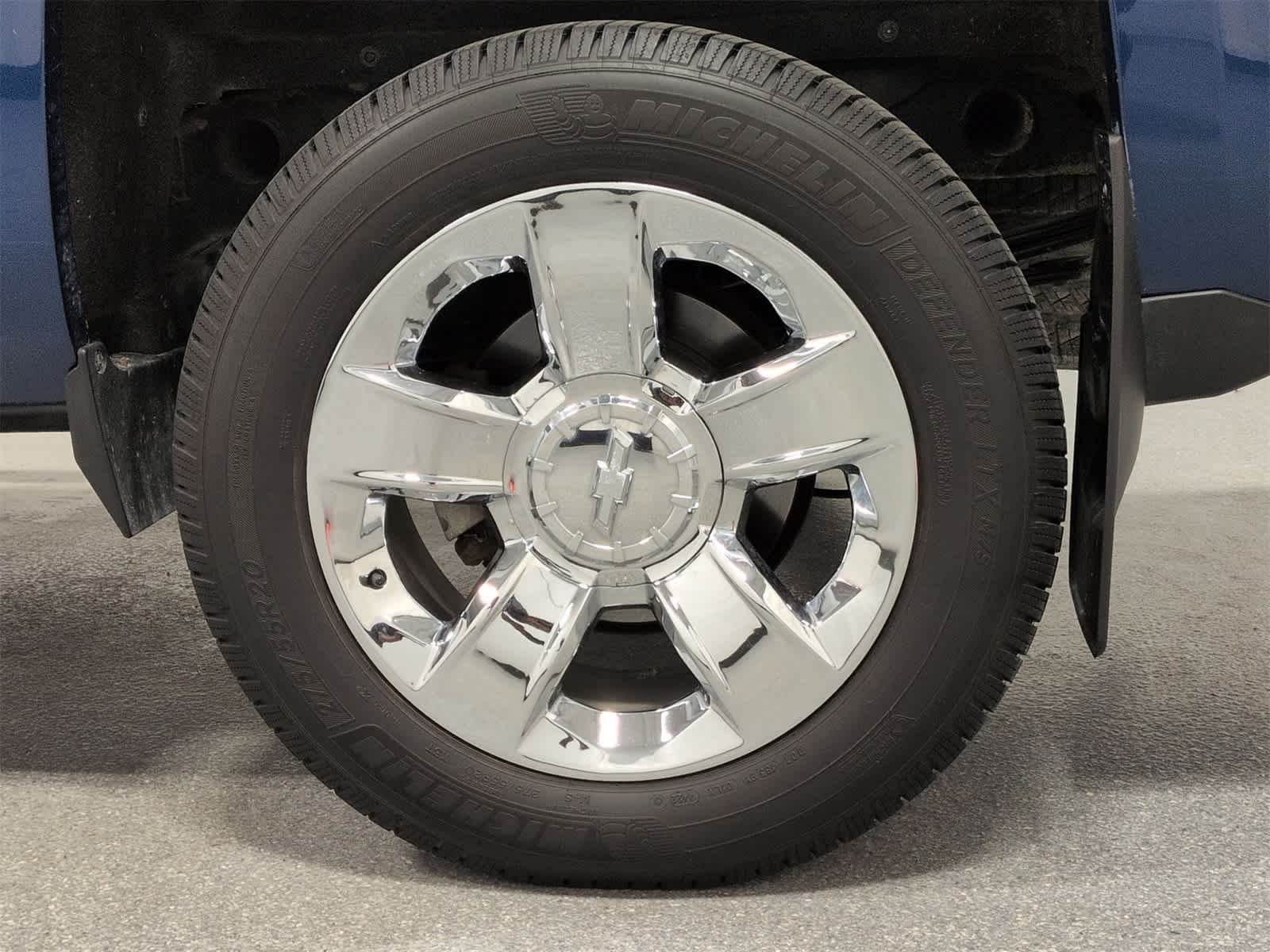 Thumbnail: 2017 Chevrolet Silverado 1500 - 14