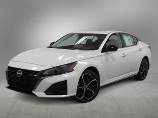 2025 Nissan Altima SR Sedan