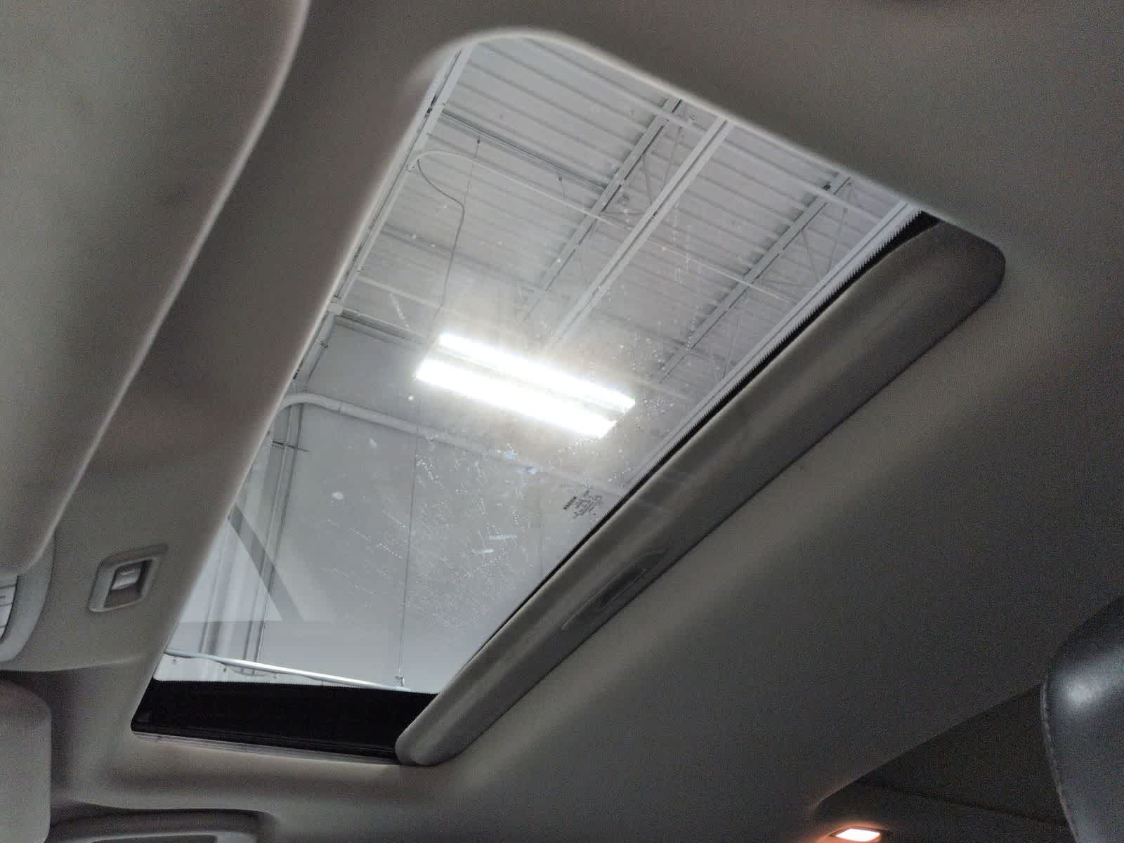 Thumbnail: 2014 Nissan Pathfinder - 20