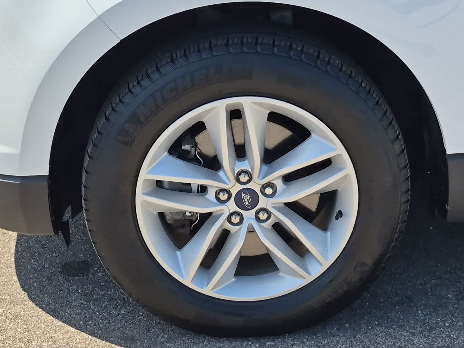Thumbnail: 2018 Ford Edge - 14