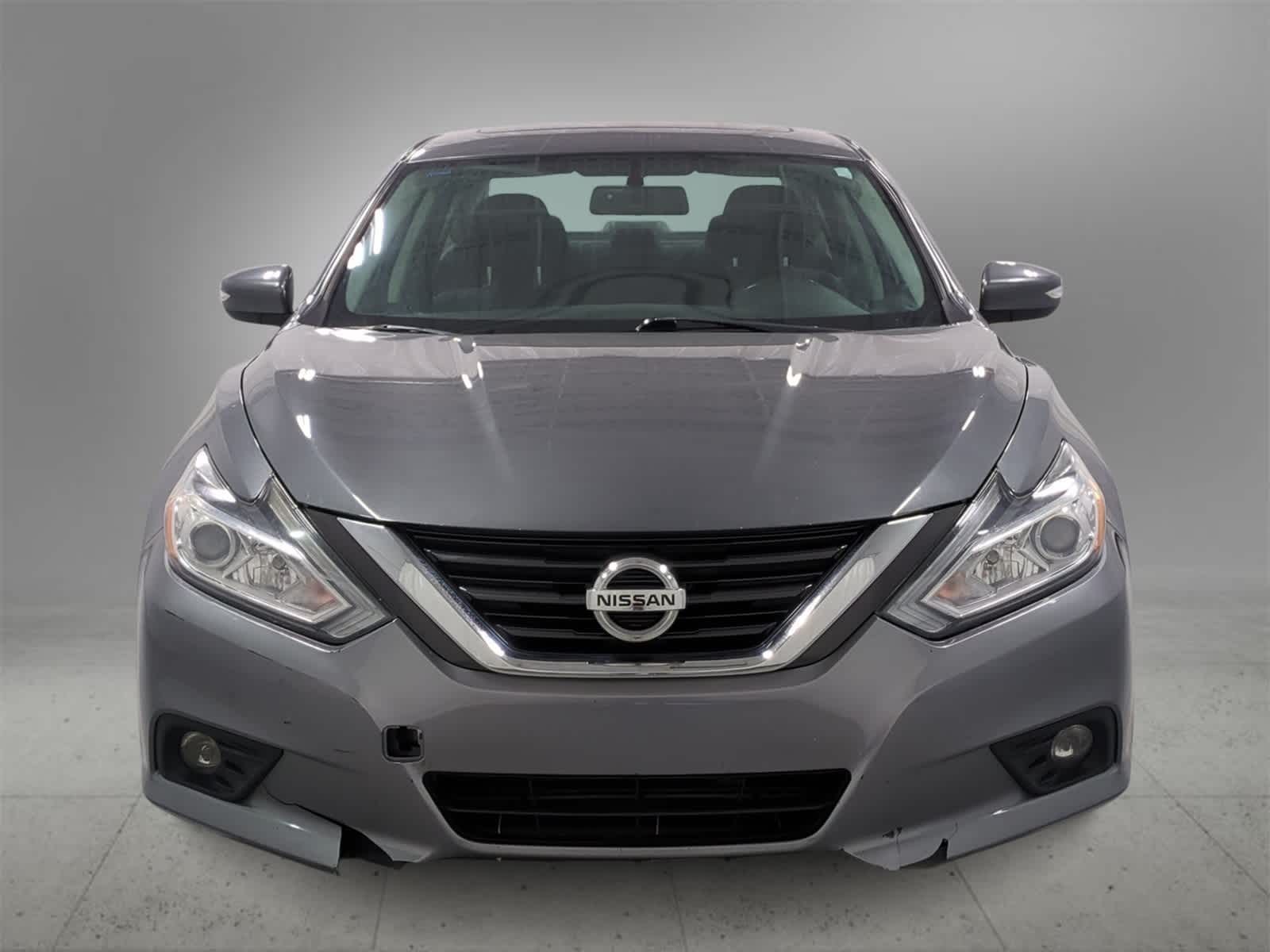2017 Nissan Altima 2.5 SV photo 3