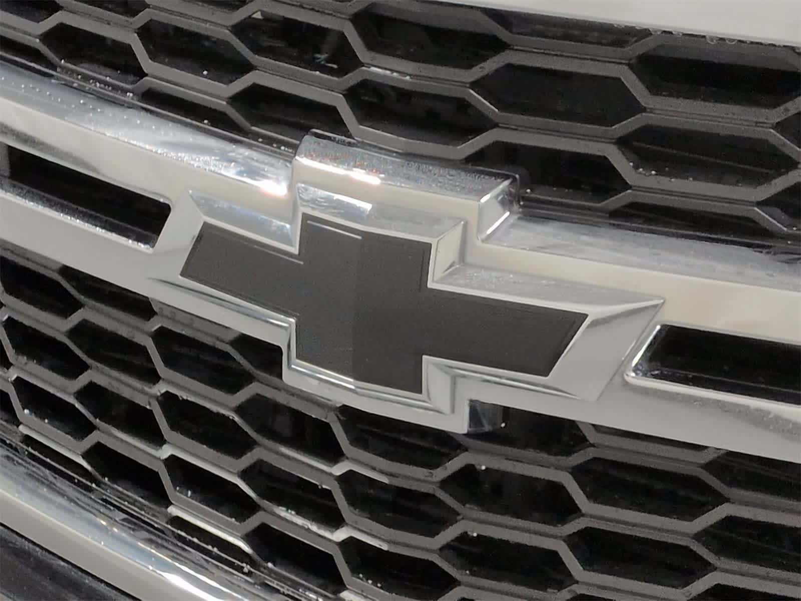 Thumbnail: 2018 Chevrolet Suburban - 12