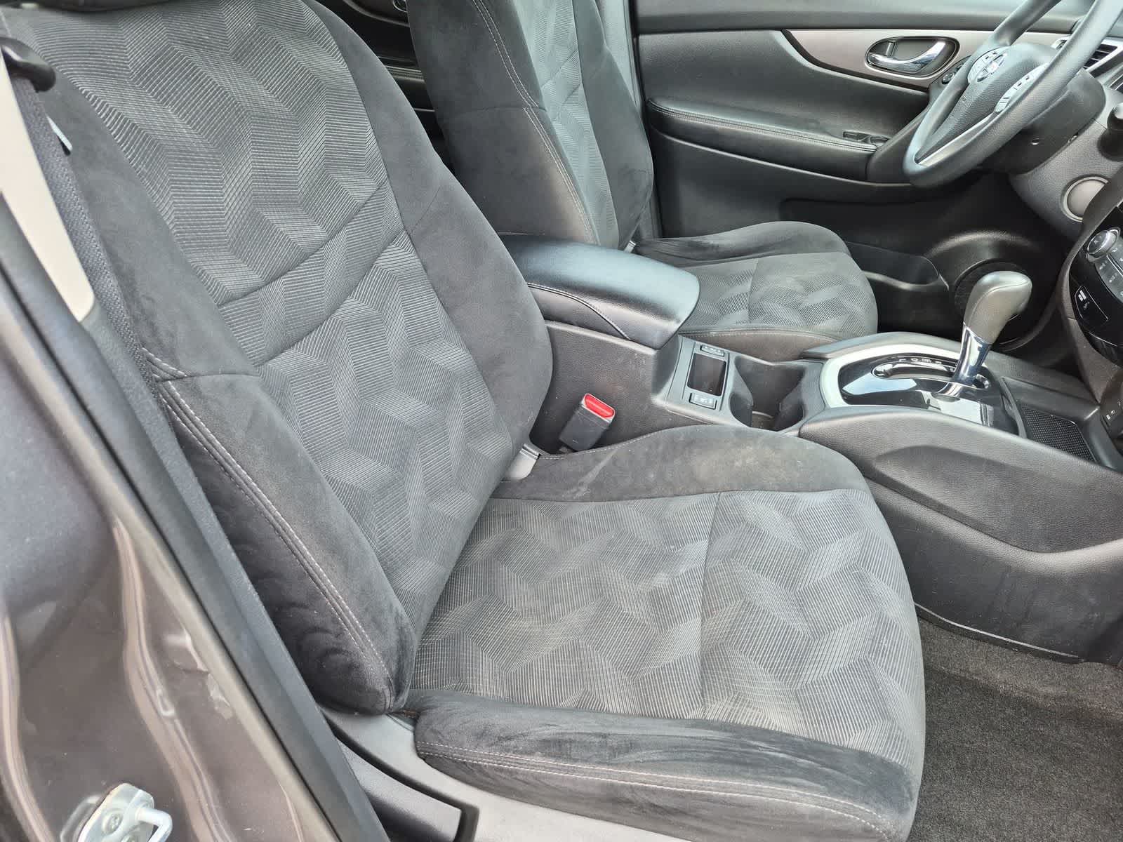 Thumbnail: 2016 Nissan Rogue - 21