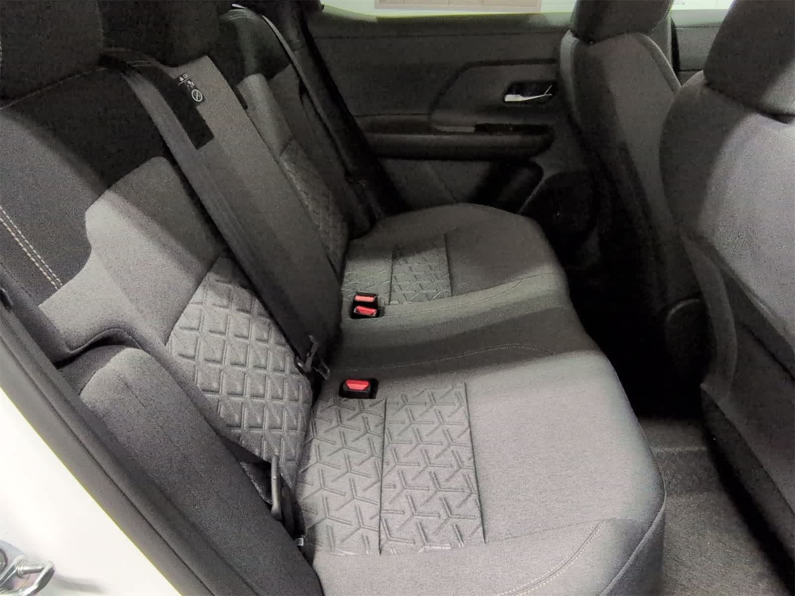 Thumbnail: 2025 Nissan Kicks - 21