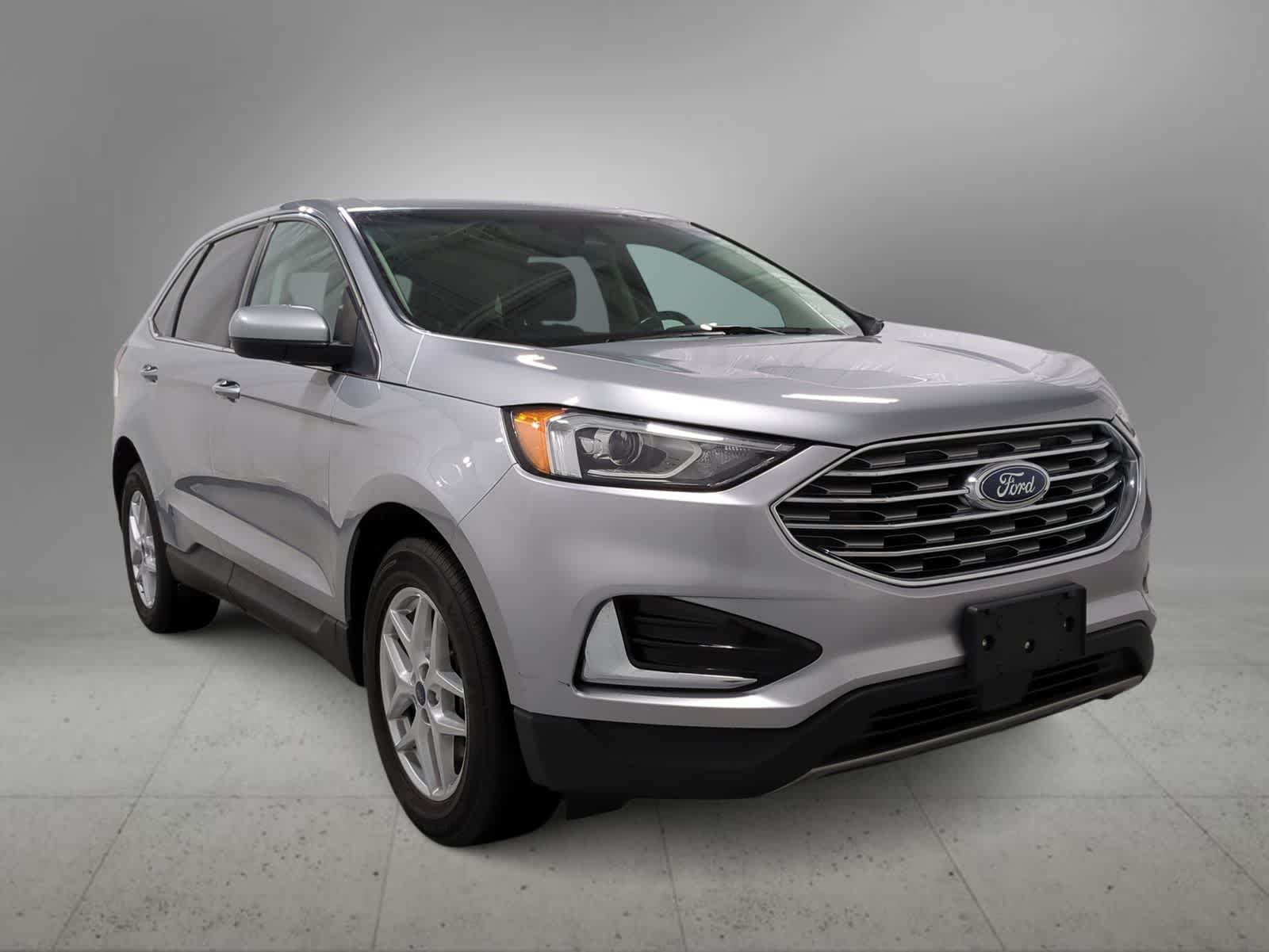Thumbnail: 2022 Ford Edge - 2