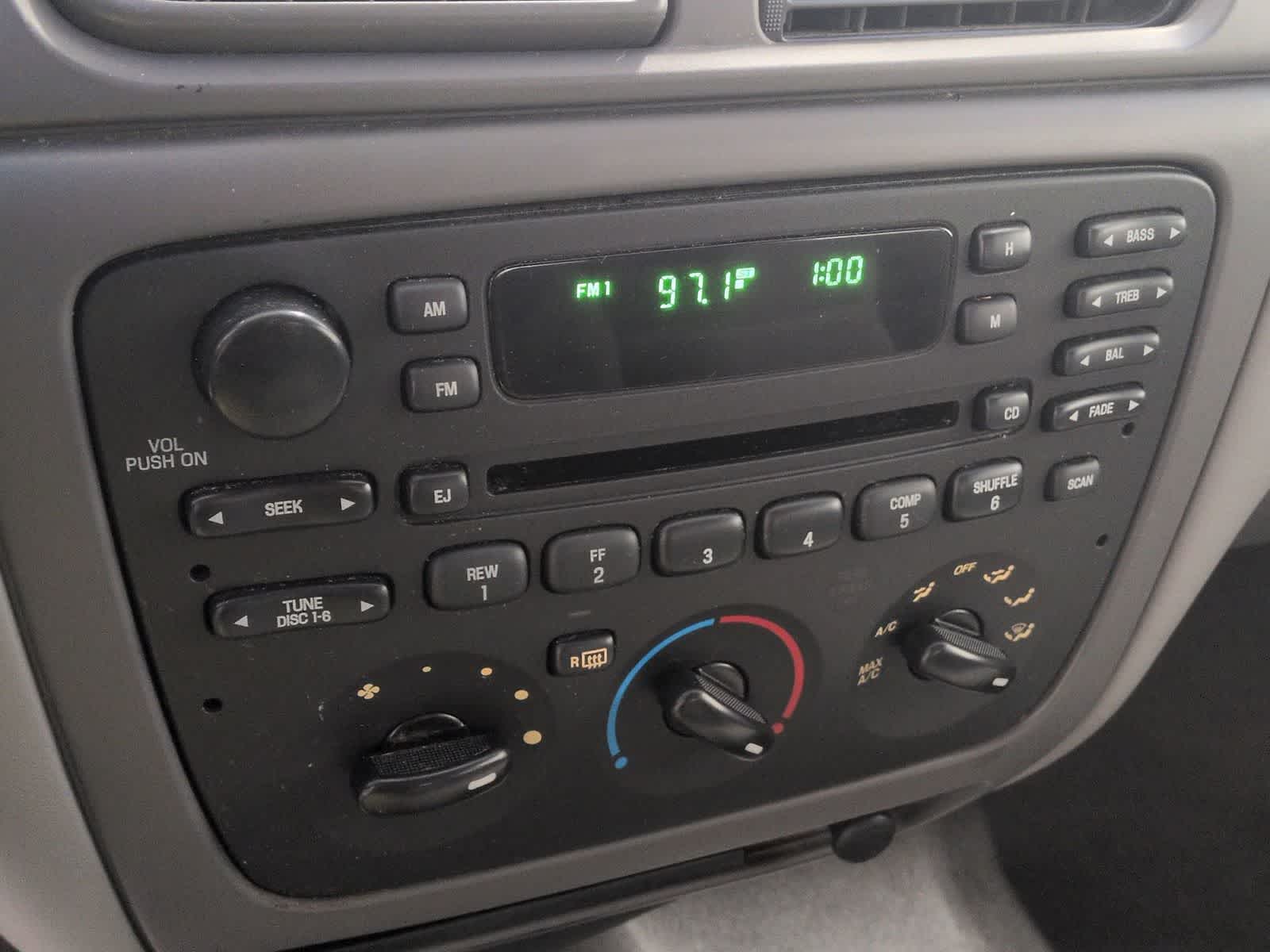 Thumbnail: 2006 Ford Taurus - 28