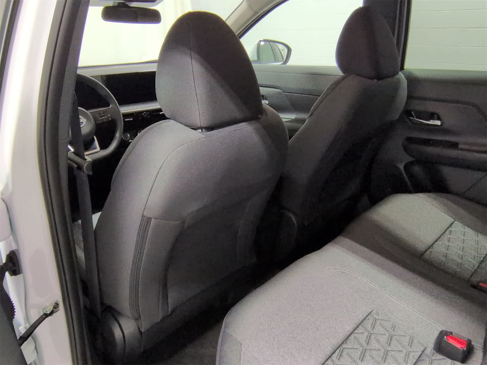 Thumbnail: 2025 Nissan Kicks - 19