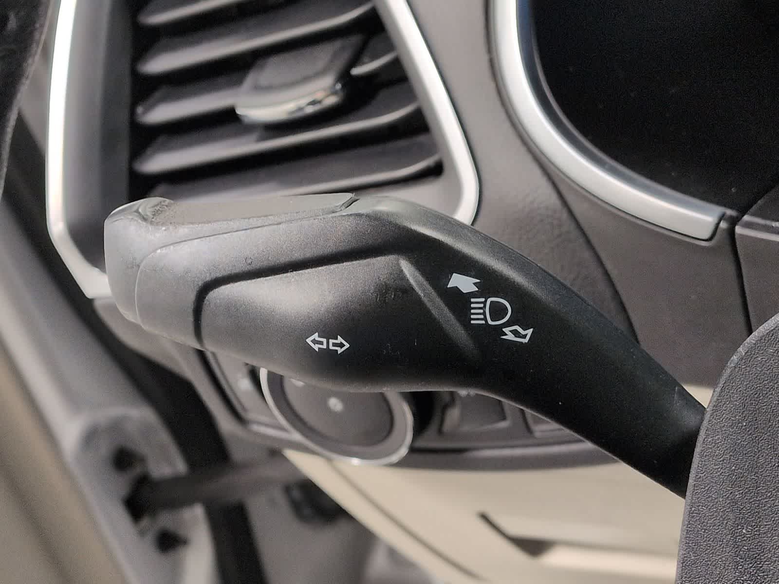 Thumbnail: 2017 Ford Edge - 28