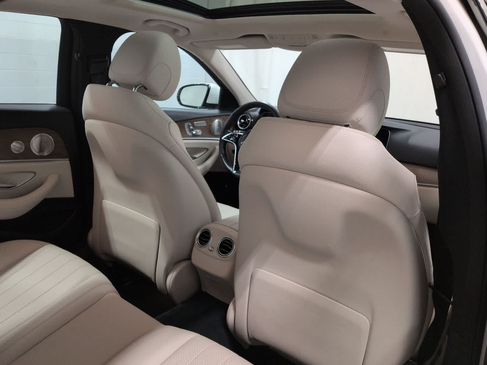 Thumbnail: 2021 Mercedes-Benz E-Class - 19