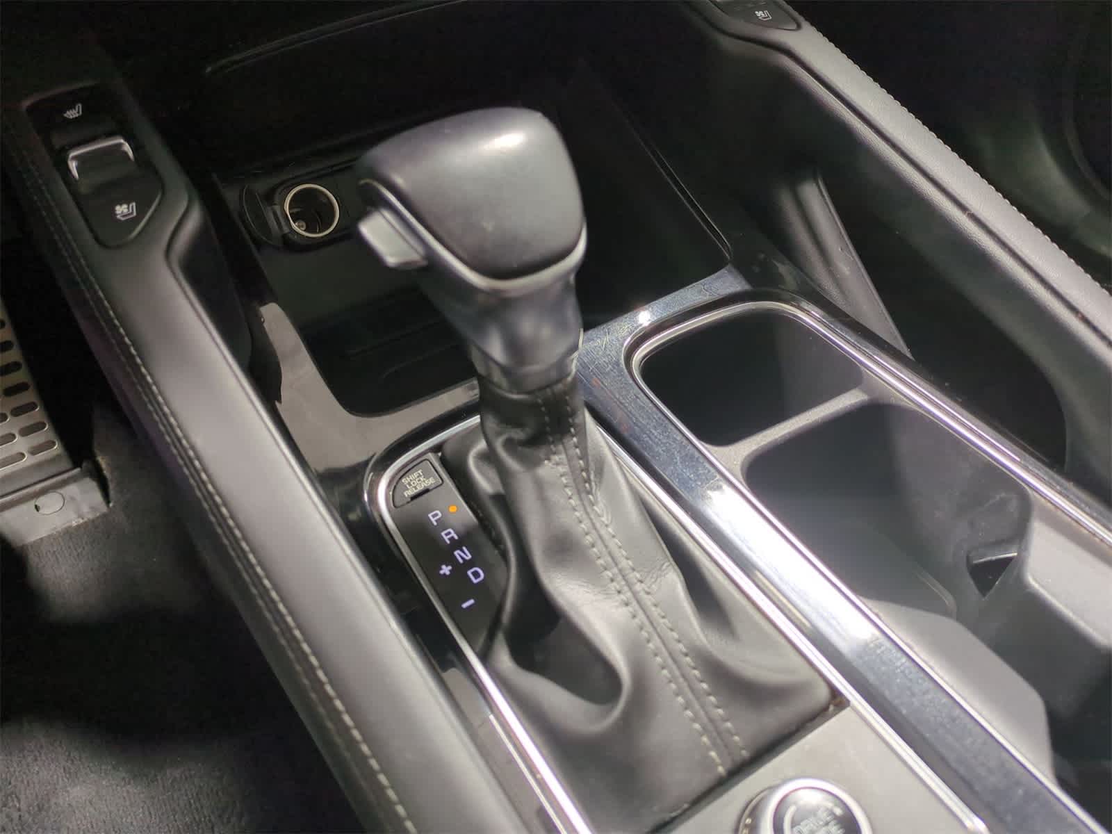Thumbnail: 2020 Kia Telluride - 35