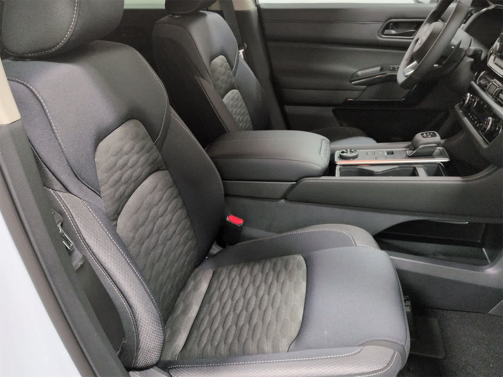 Thumbnail: 2025 Nissan Pathfinder - 22