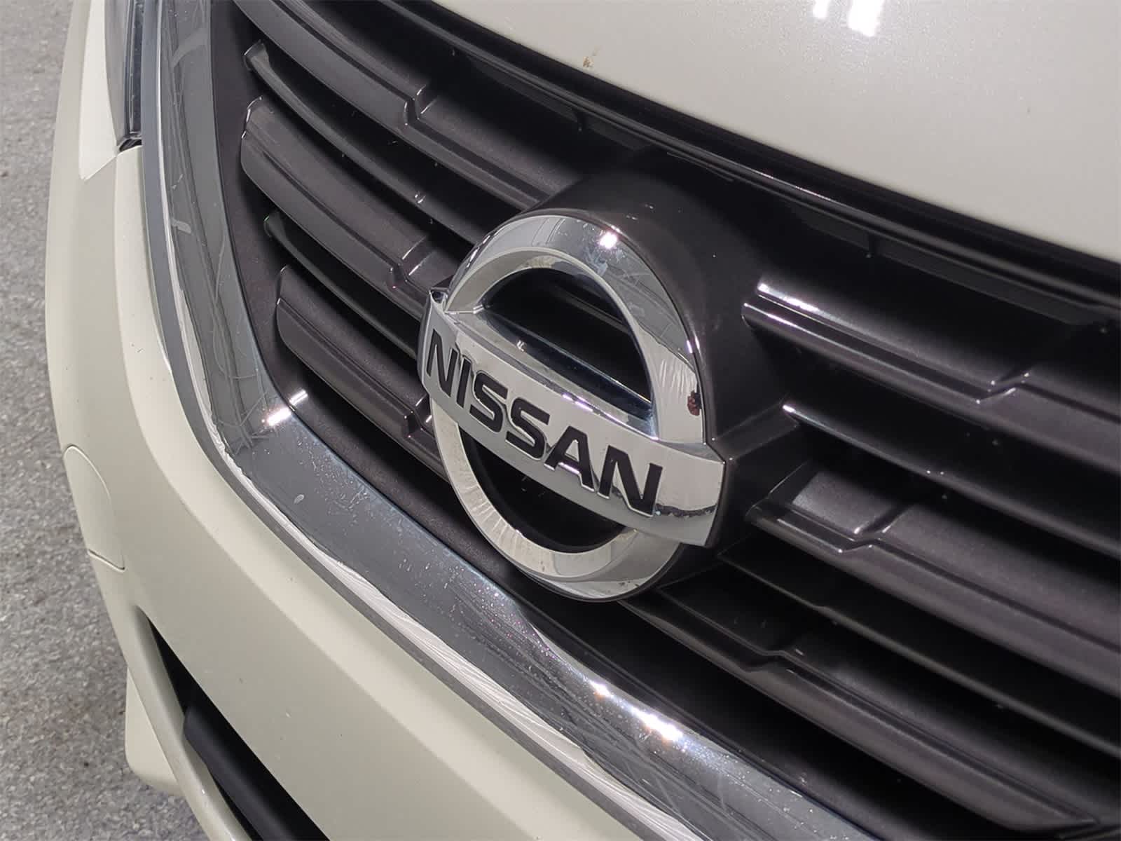 Thumbnail: 2016 Nissan Altima - 12