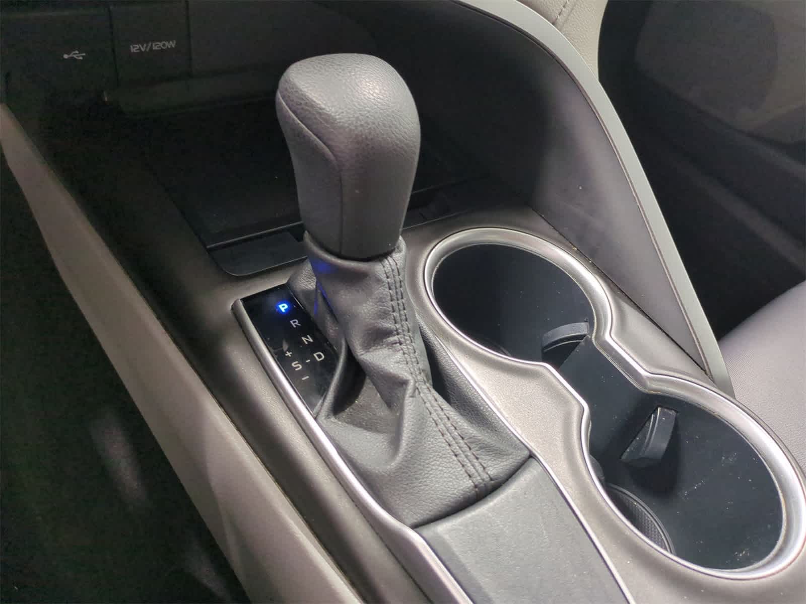 Thumbnail: 2021 Toyota Camry - 30