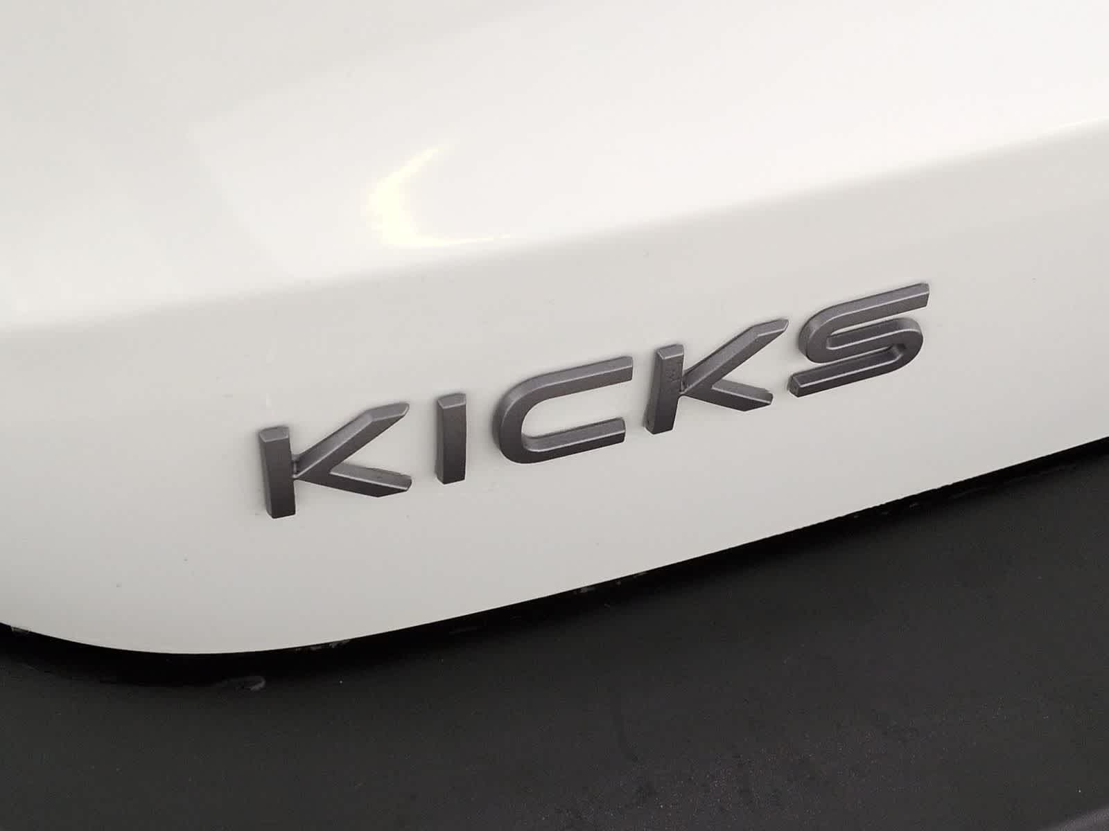 Thumbnail: 2026 Nissan Kicks - 13