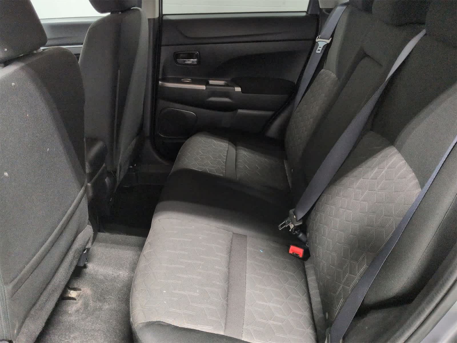 Thumbnail: 2020 Mitsubishi Outlander Sport - 20