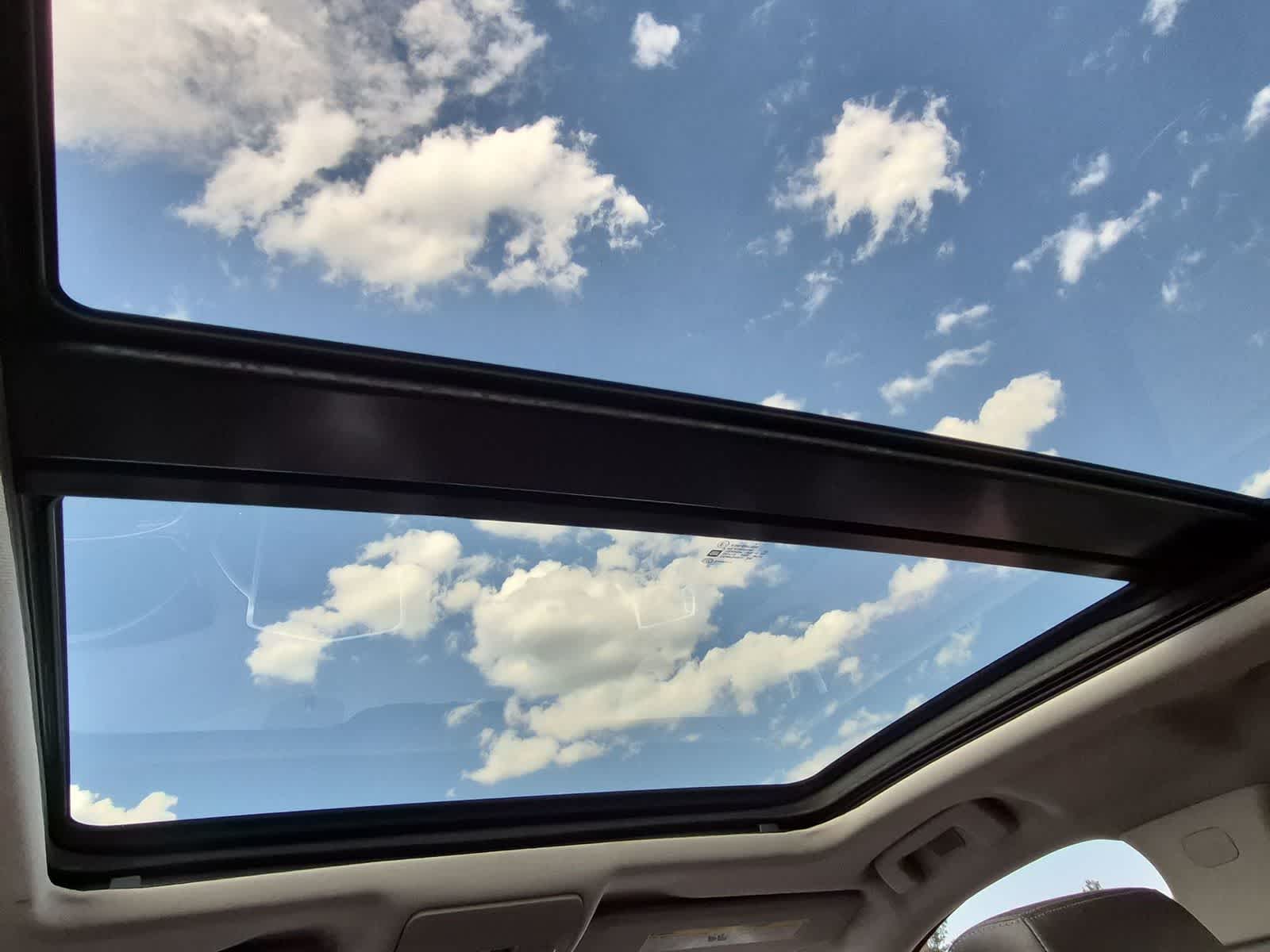 Thumbnail: 2015 Cadillac SRX - 23