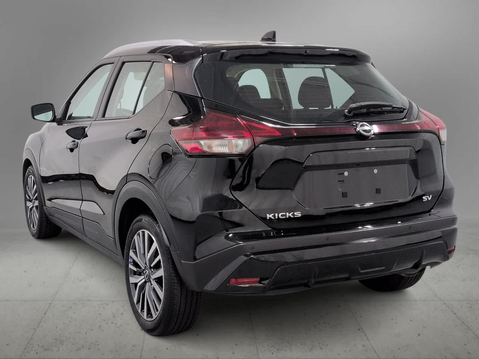 Thumbnail: 2023 Nissan Kicks - 6