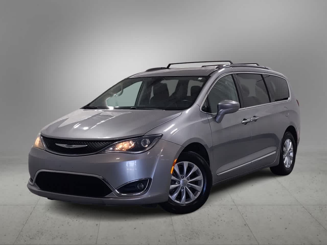 2018 Chrysler Pacifica Touring L -
                  Farmington Hills, MI