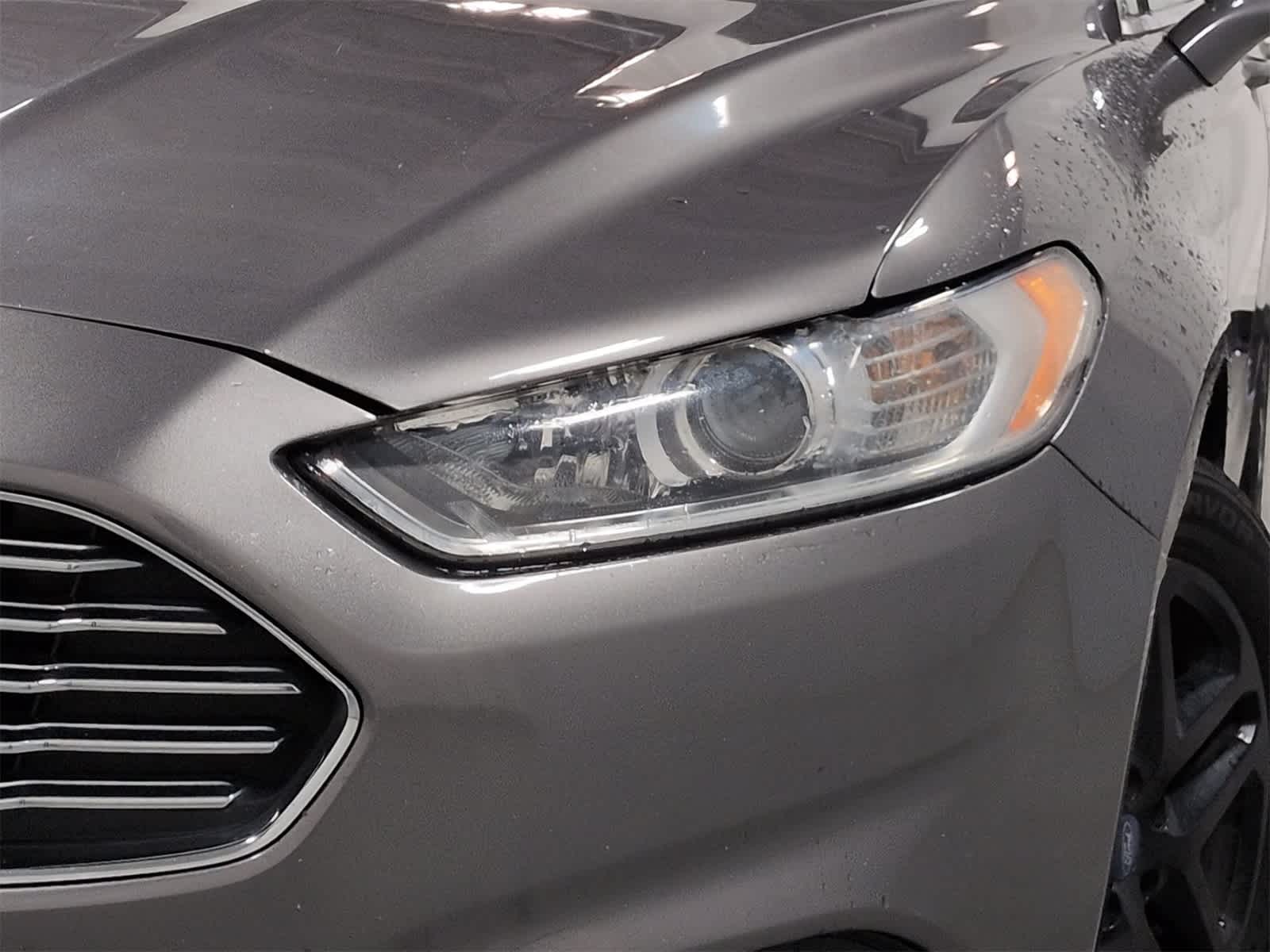 Thumbnail: 2013 Ford Fusion - 11