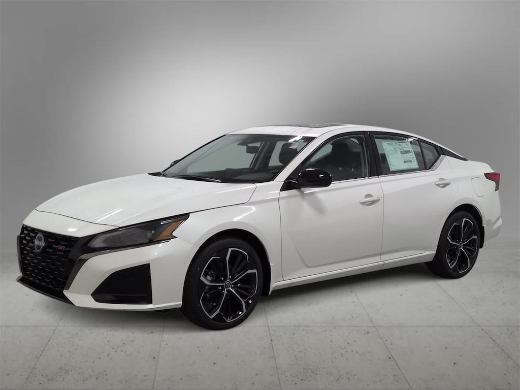 New 2025 Nissan Altima SR Sedan