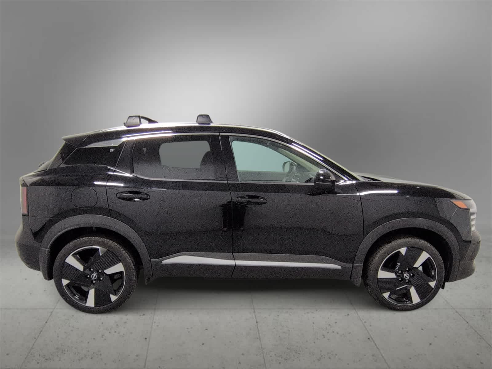 Thumbnail: 2025 Nissan Kicks - 9