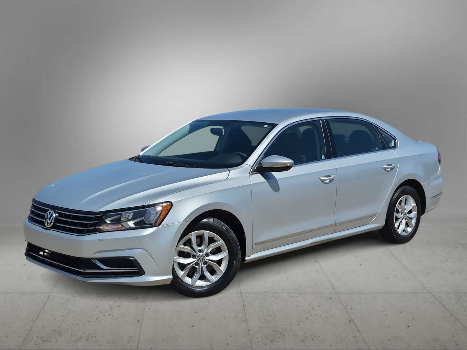 2017 Volkswagen Passat S -
                  Farmington Hills, MI