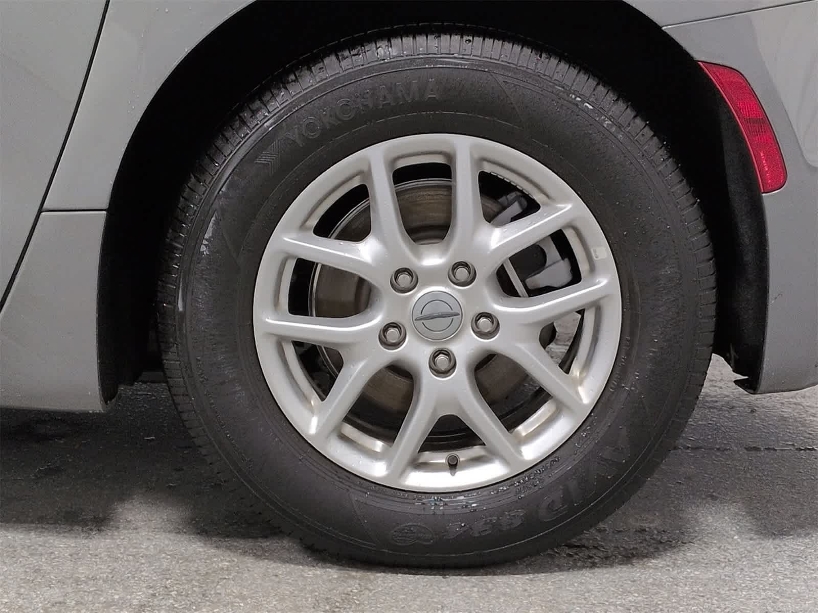 Thumbnail: 2025 Chrysler Pacifica - 34