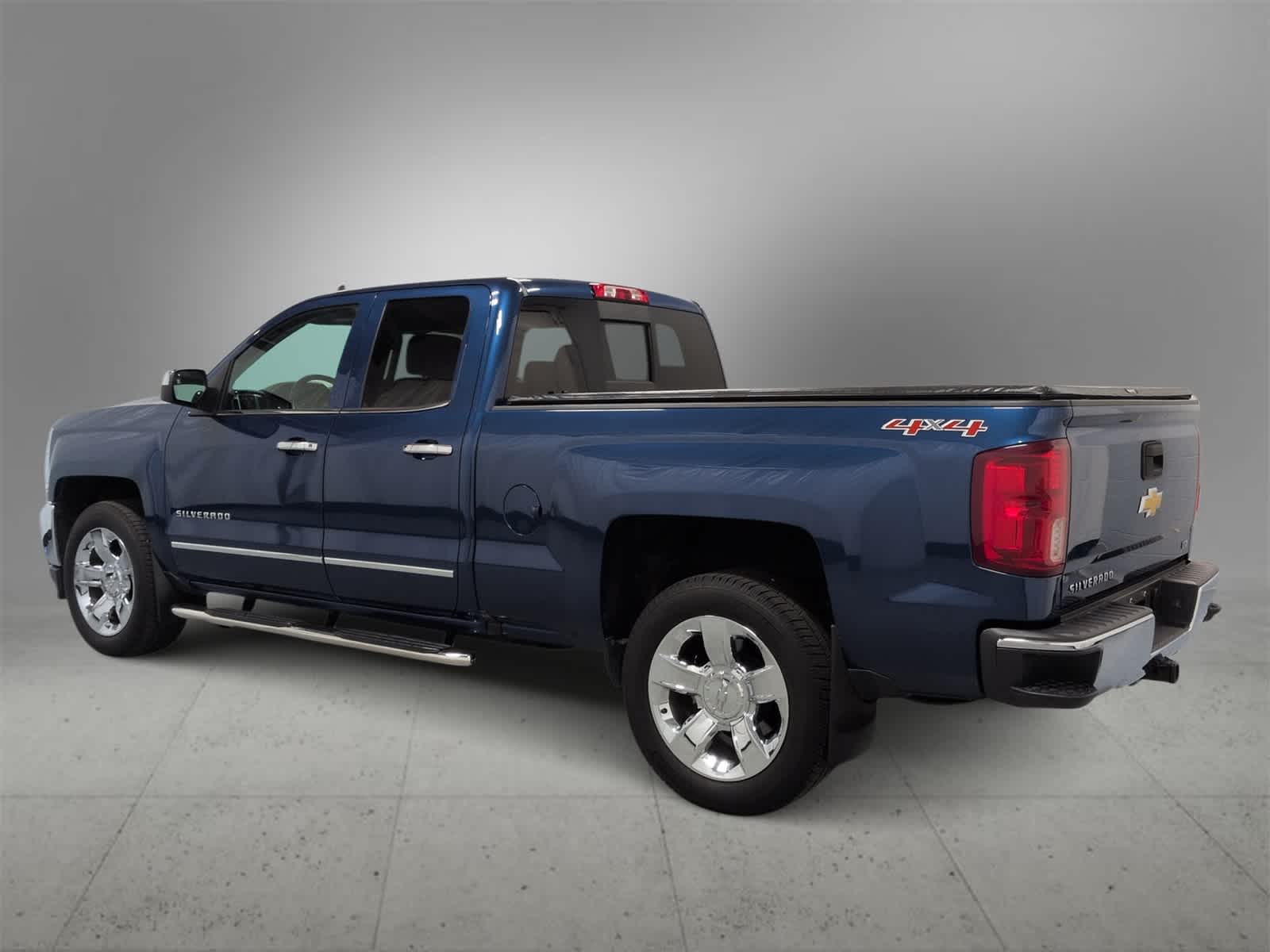 Thumbnail: 2017 Chevrolet Silverado 1500 - 6
