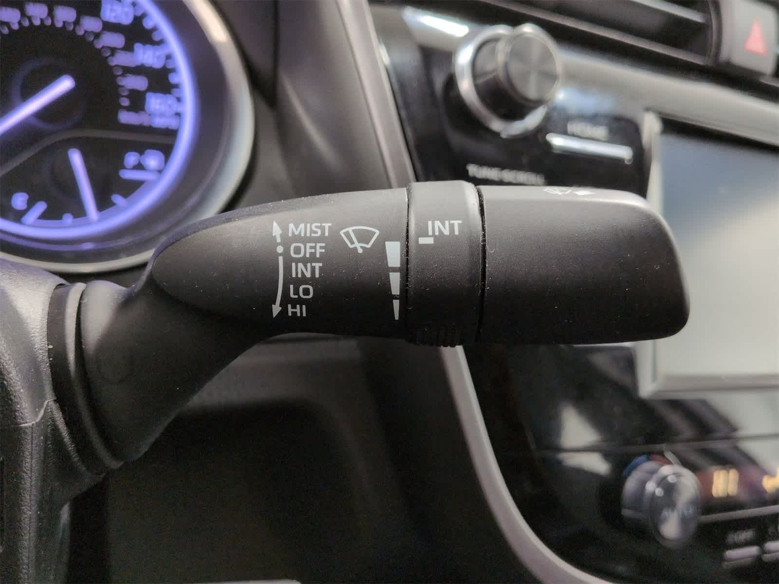 Thumbnail: 2019 Toyota Camry - 26