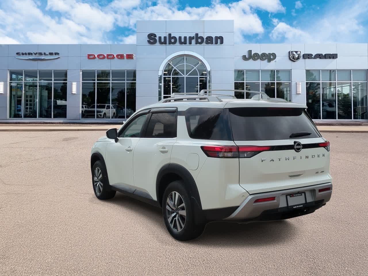 Thumbnail: 2024 Nissan Pathfinder - 6