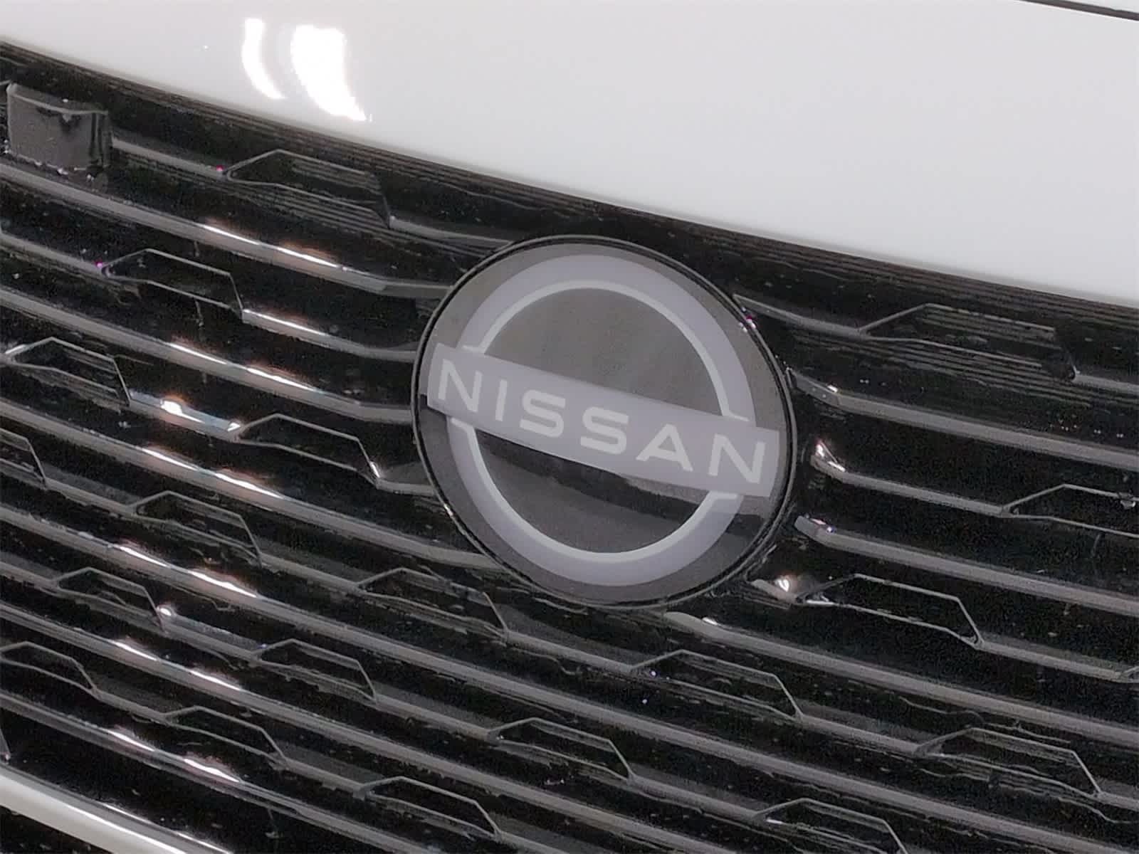 2025 Nissan Sentra SV photo 4