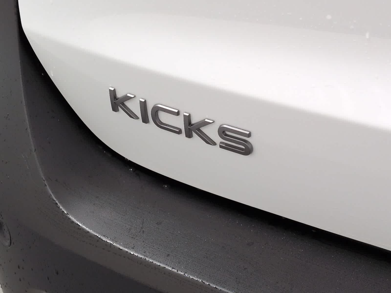 Thumbnail: 2026 Nissan Kicks - 12