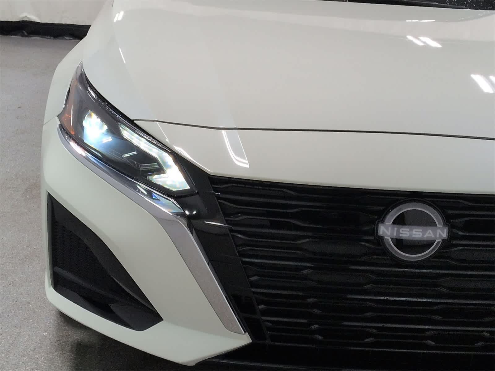 Thumbnail: 2025 Nissan Altima - 11