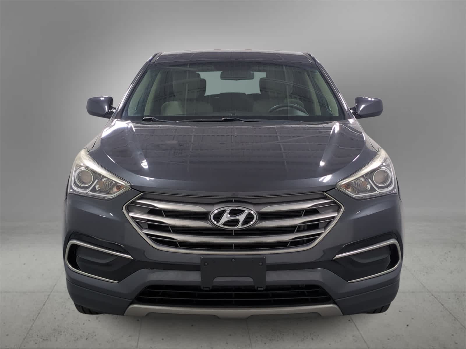 Thumbnail: 2017 Hyundai Santa Fe - 3