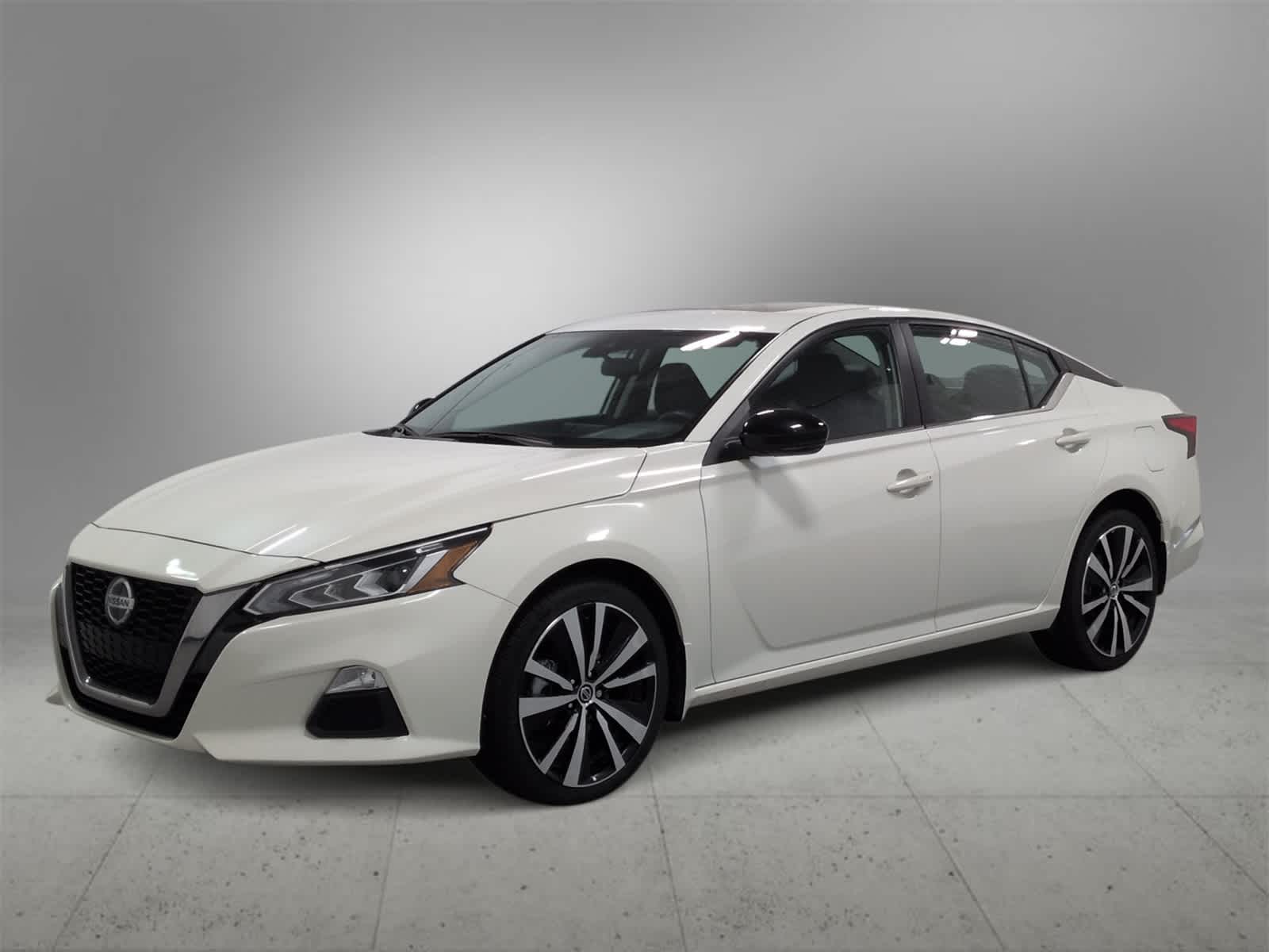 2021 Nissan Altima 2.5 SR photo 4
