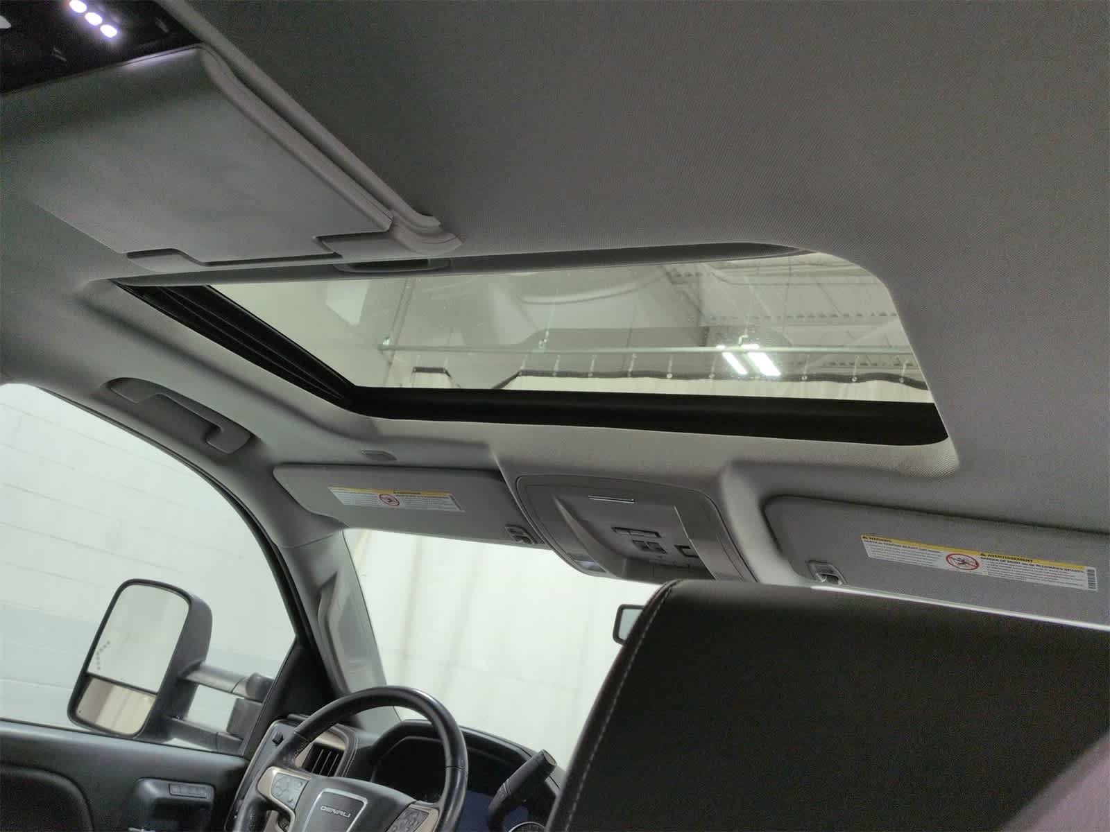 Thumbnail: 2015 GMC Sierra 2500 - 22