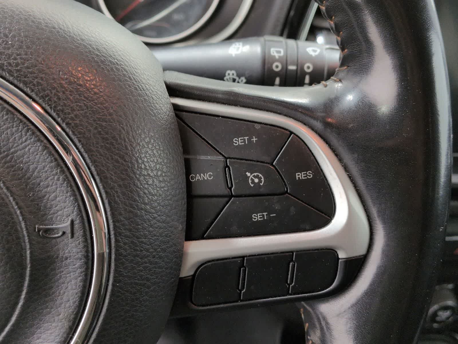 Thumbnail: 2020 Jeep Compass - 25