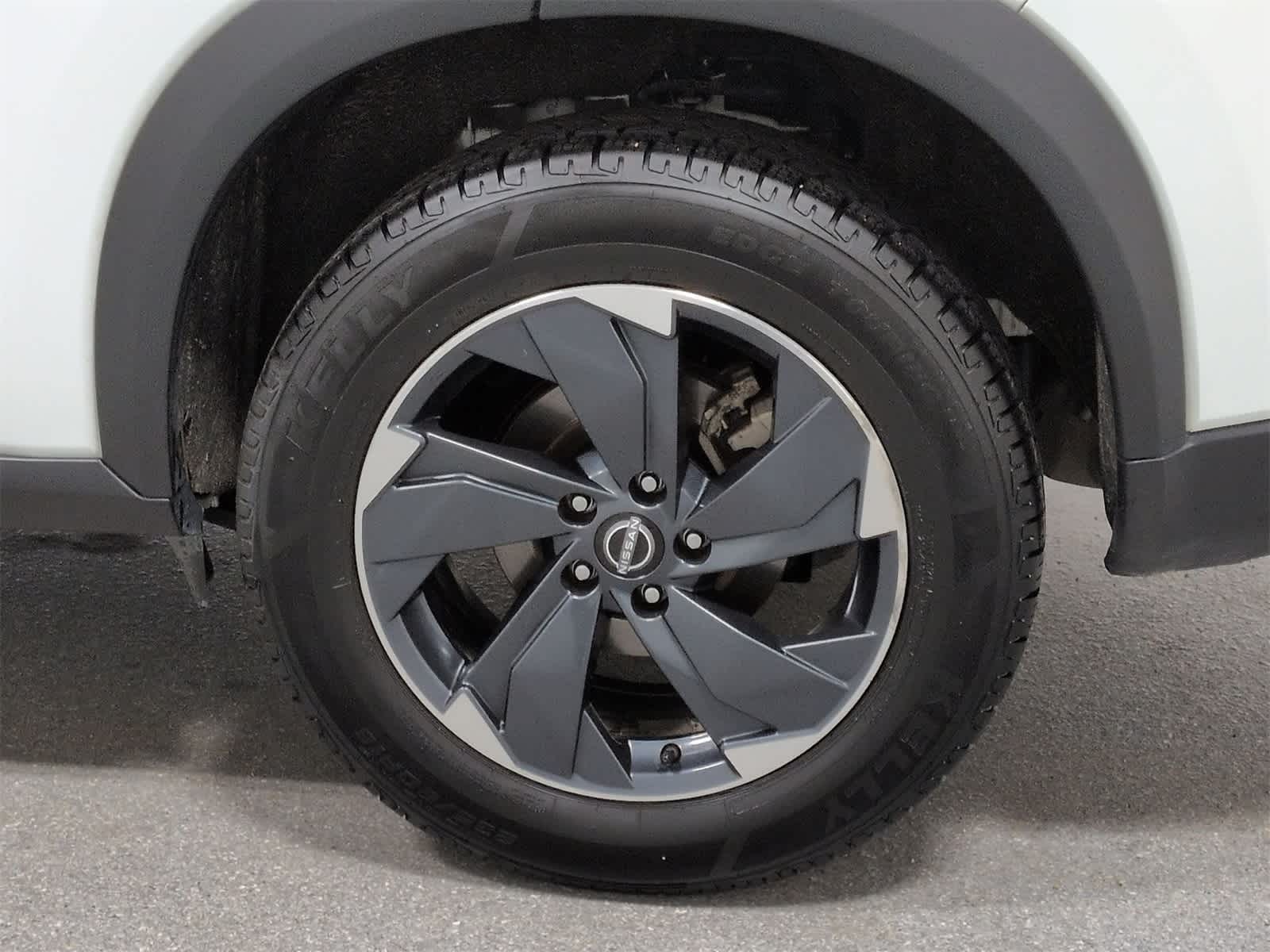 Thumbnail: 2024 Nissan Rogue - 14