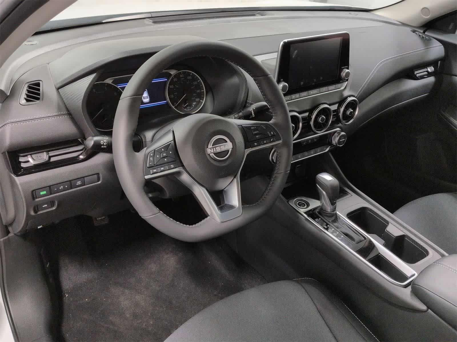 2025 Nissan Sentra SV photo 2