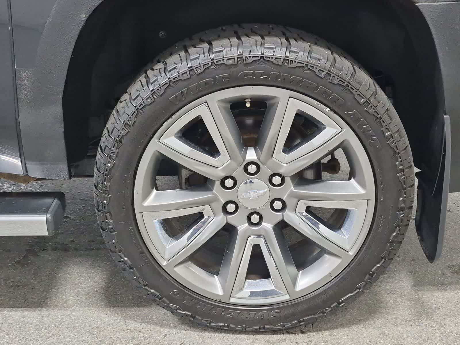 Thumbnail: 2016 Chevrolet Suburban - 13